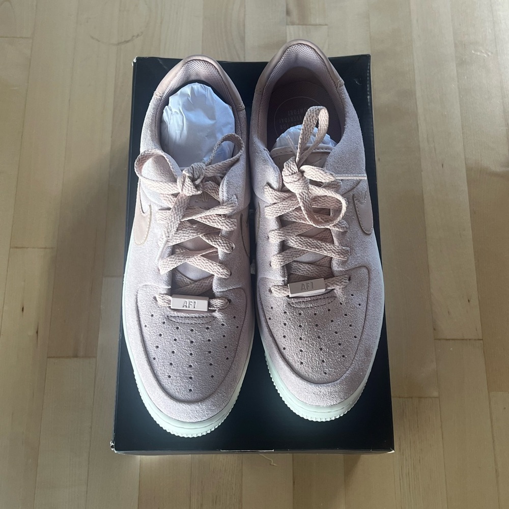 Nike Air Force 1 in Soft Pink Womens 8